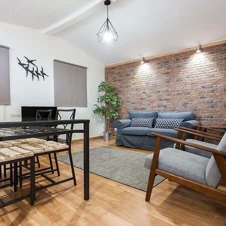 Flh Bairro Alto Stylish Apartment ลิสบอน ภายนอก รูปภาพ