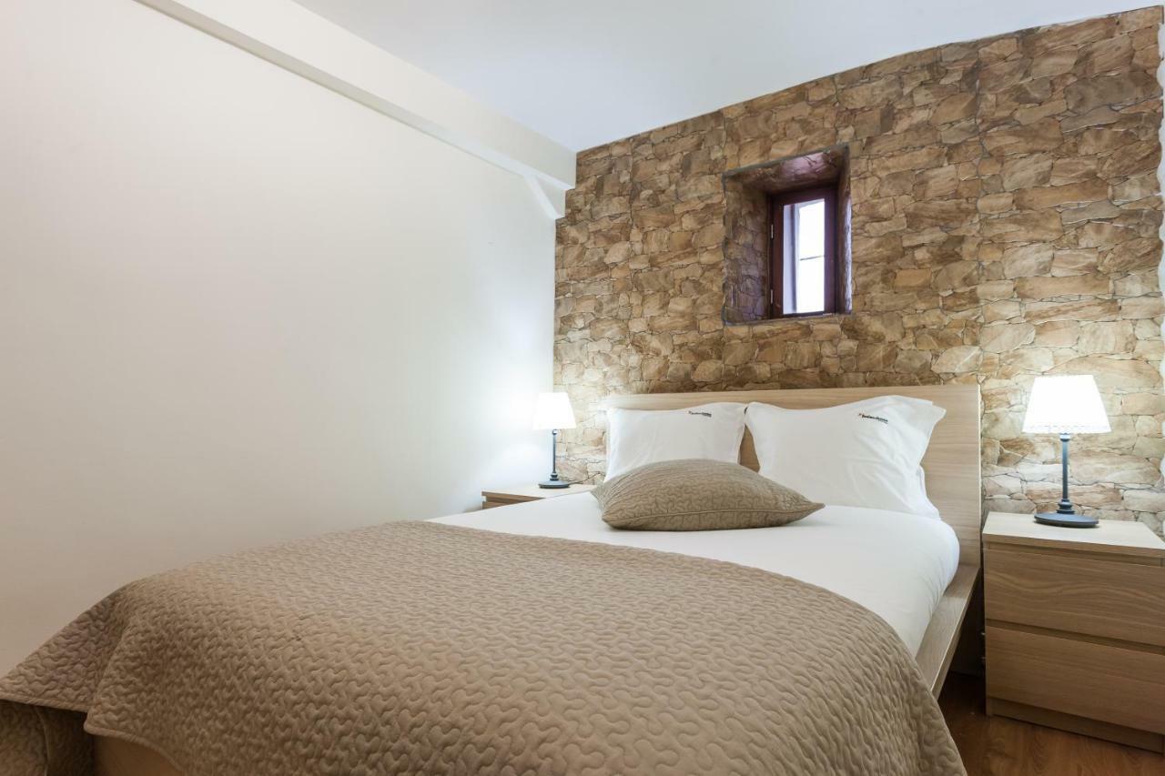 Flh Bairro Alto Stylish Apartment ลิสบอน ภายนอก รูปภาพ