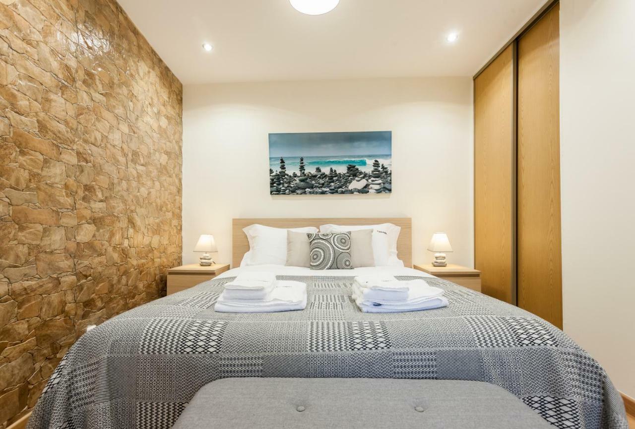 Flh Bairro Alto Stylish Apartment ลิสบอน ภายนอก รูปภาพ